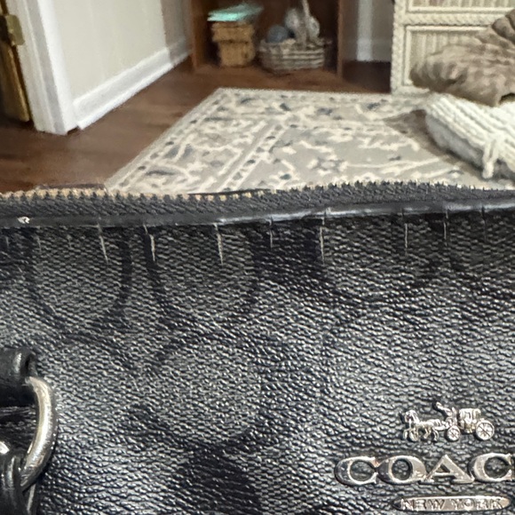 Coach Black Gallery Tote in Signature Graphite Canvas - Picture 4 of 11